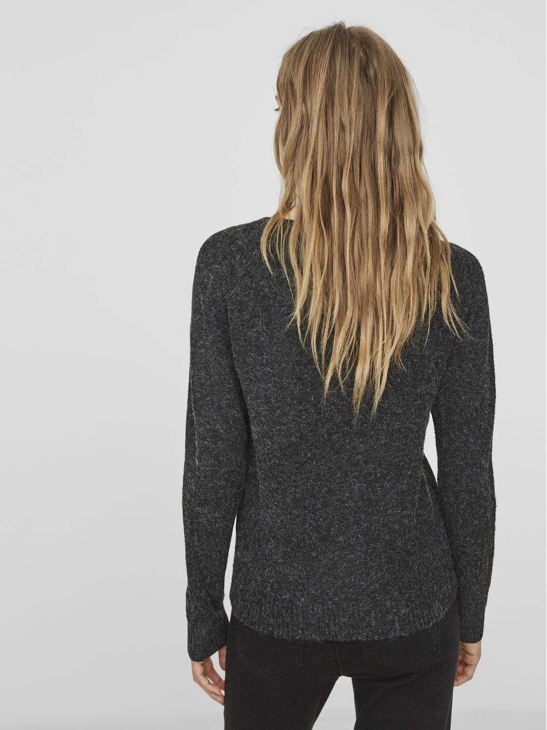 model_shot-back